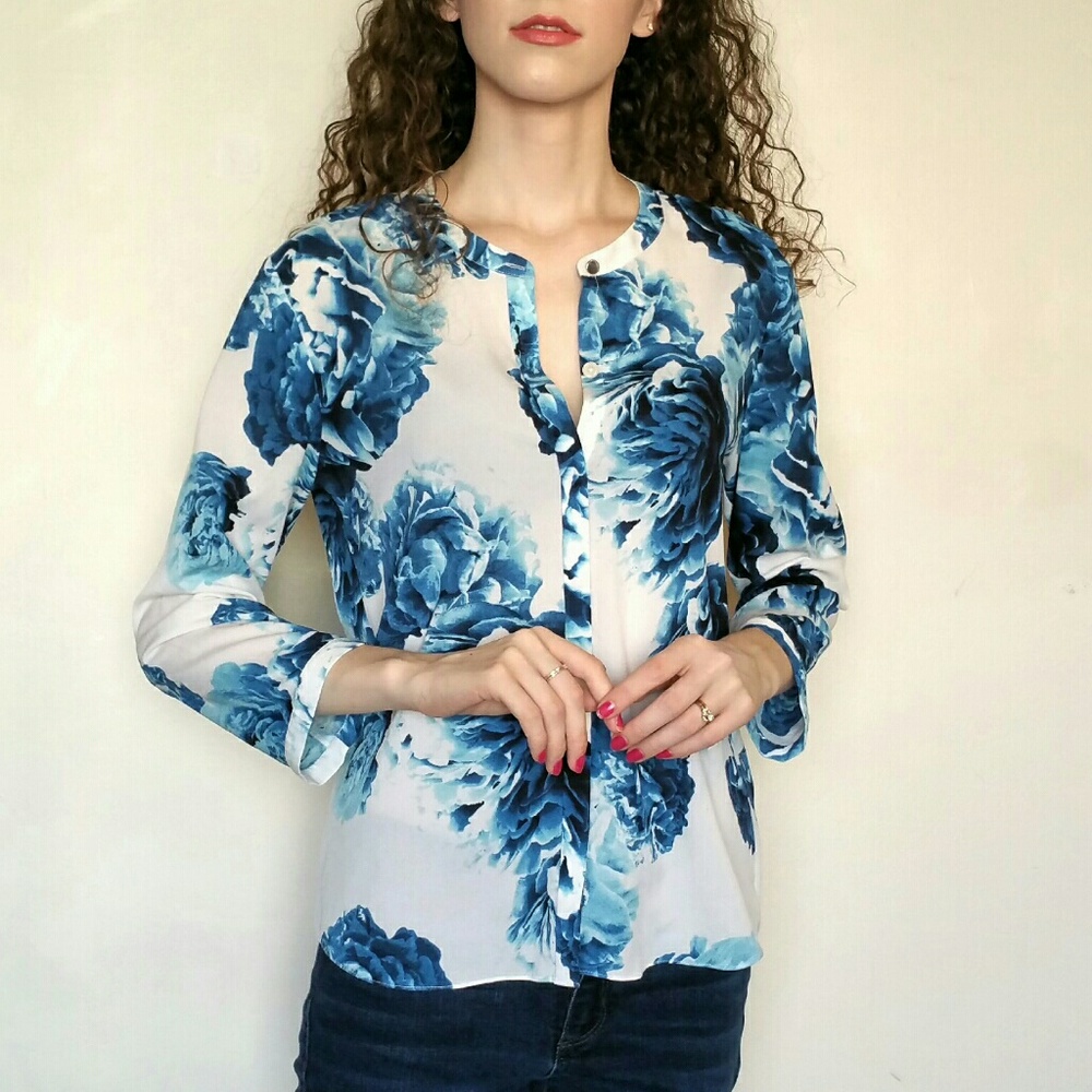 DKNYC Blue Flower Blouse